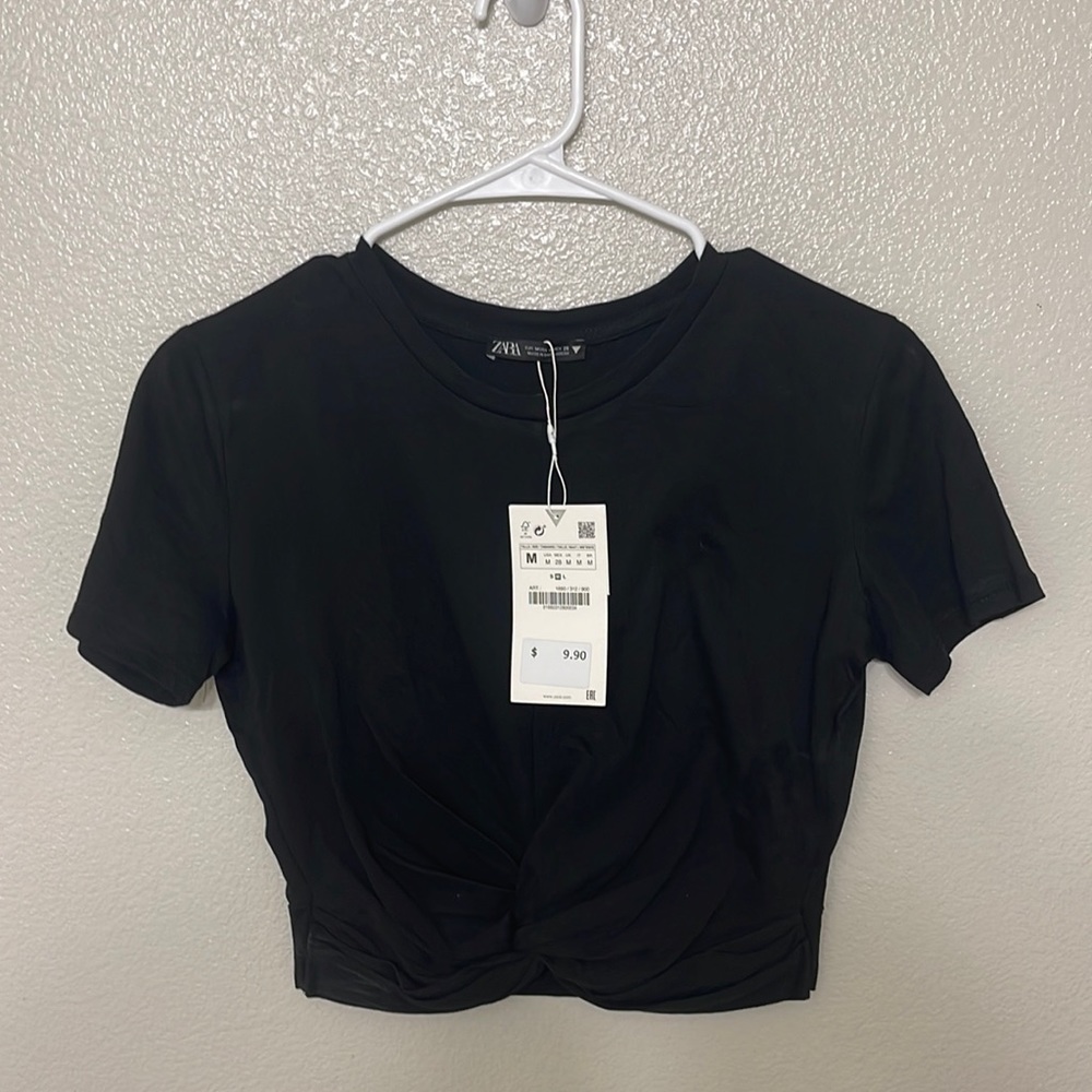 Zara / small black cropped t-shirt
